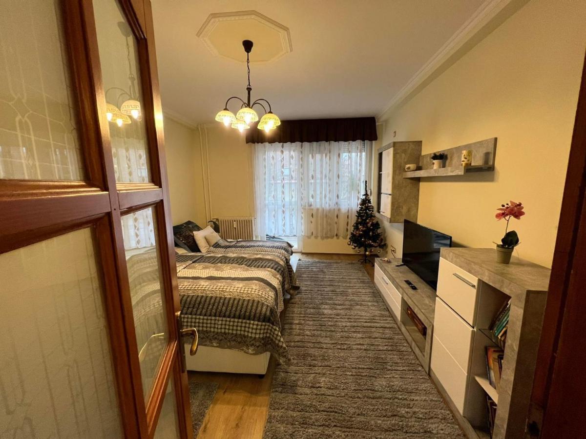 Anna Gyöngye Apartman Debrecen Exteriör bild