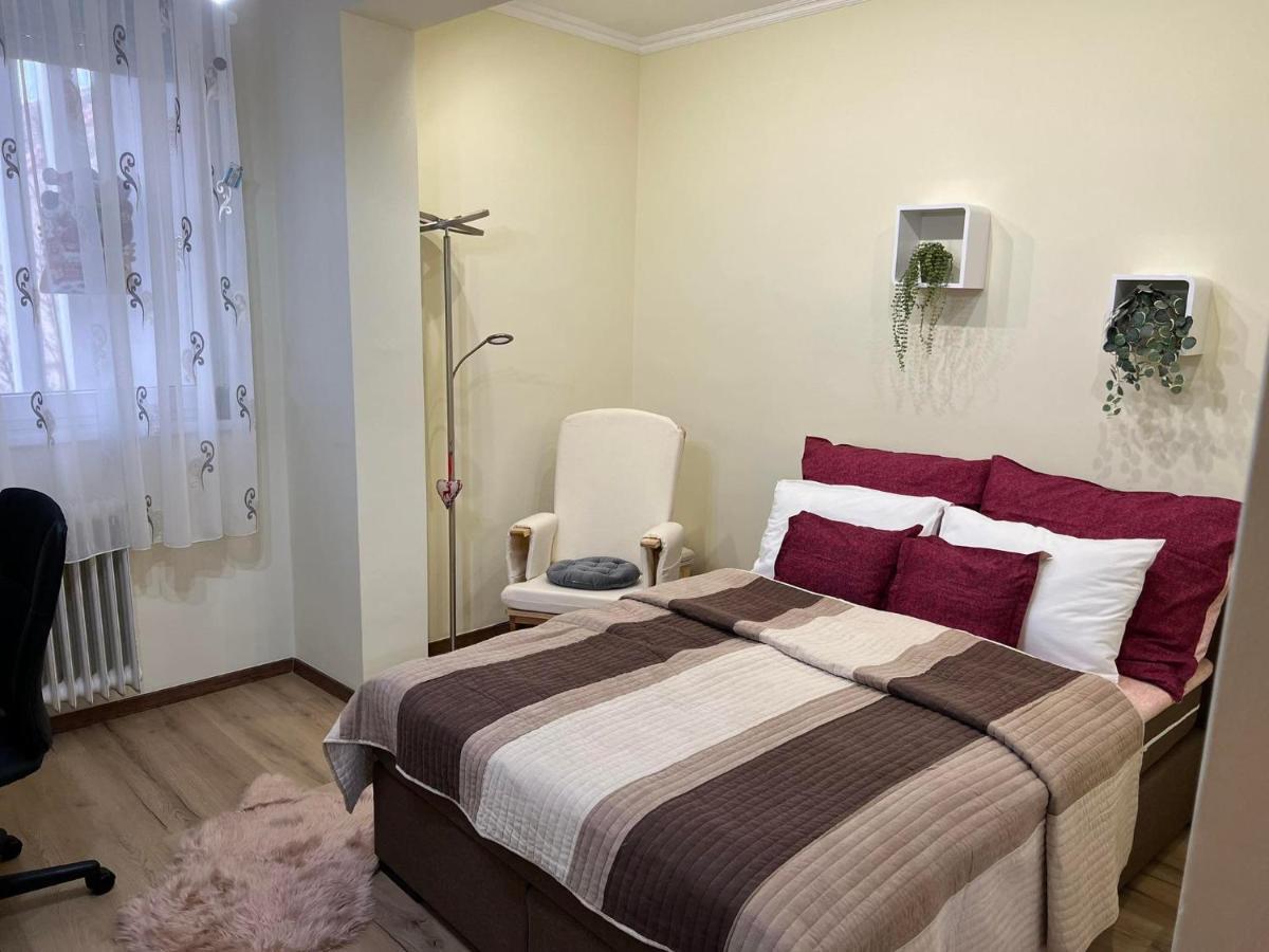 Anna Gyöngye Apartman Debrecen Exteriör bild