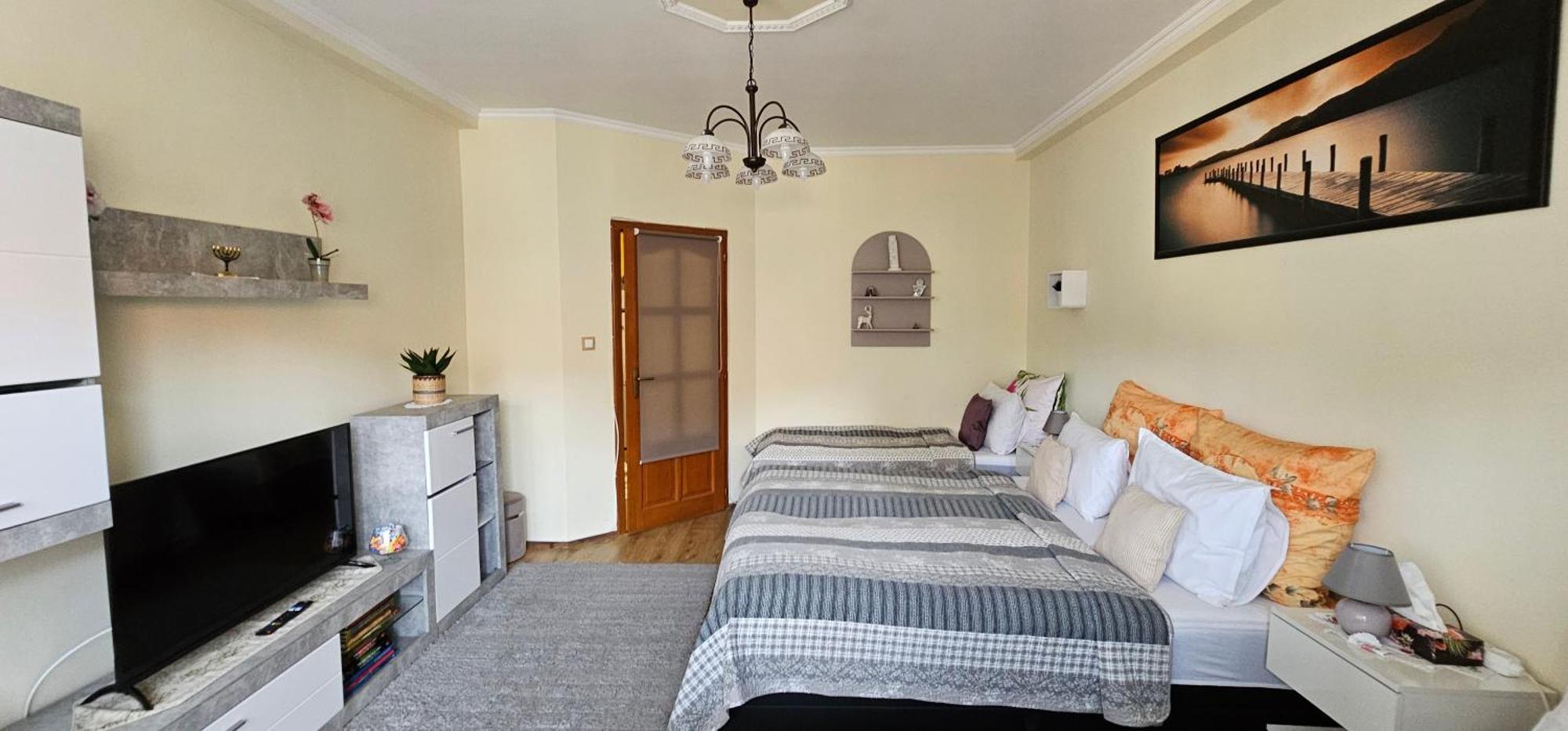 Anna Gyöngye Apartman Debrecen Exteriör bild