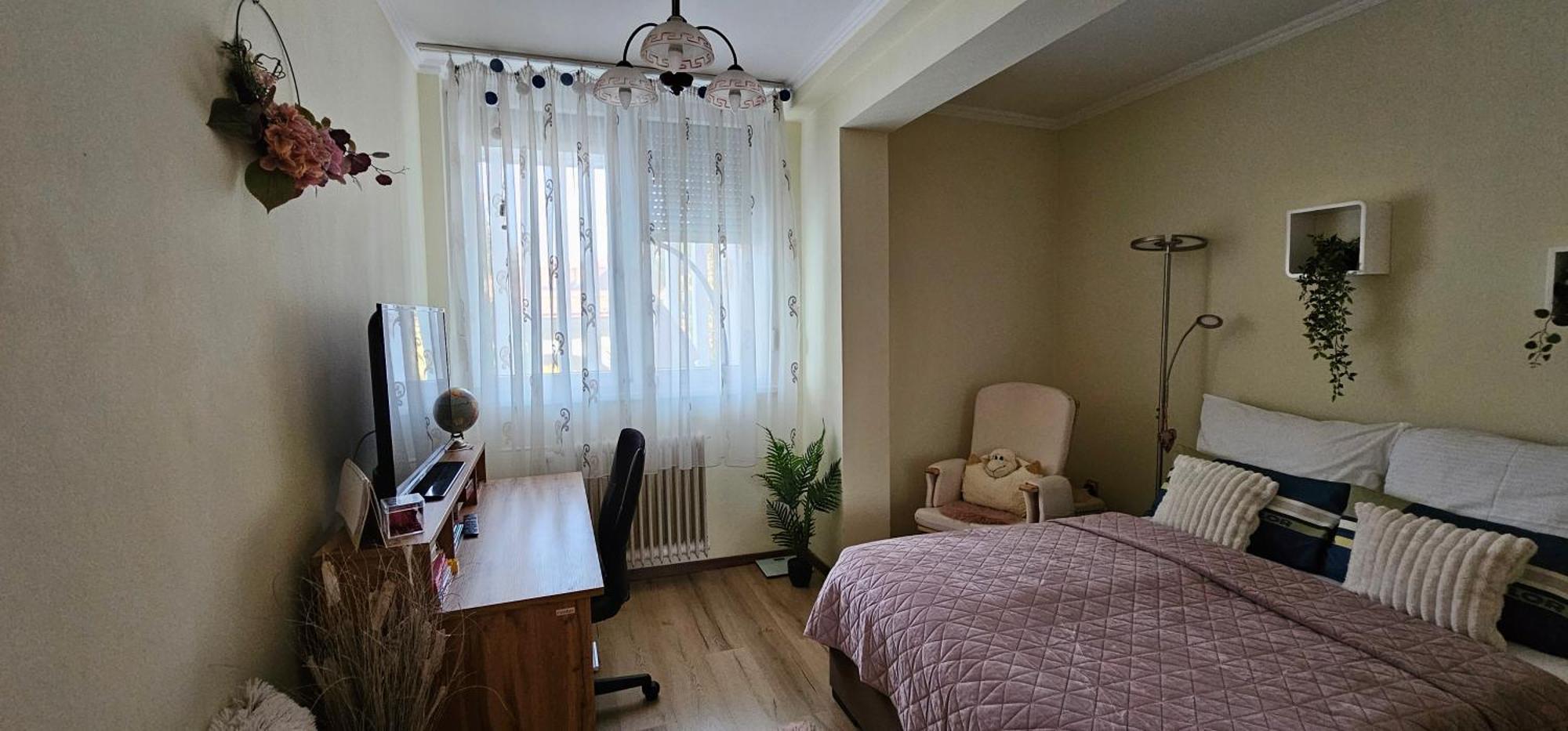 Anna Gyöngye Apartman Debrecen Exteriör bild